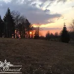 Zakatek Dziewiecsil シャレー
